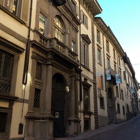 Accademia Deluxe Apartman Bergamo Kültér fotó